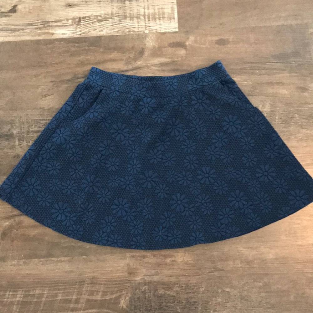 Skirt with pockets